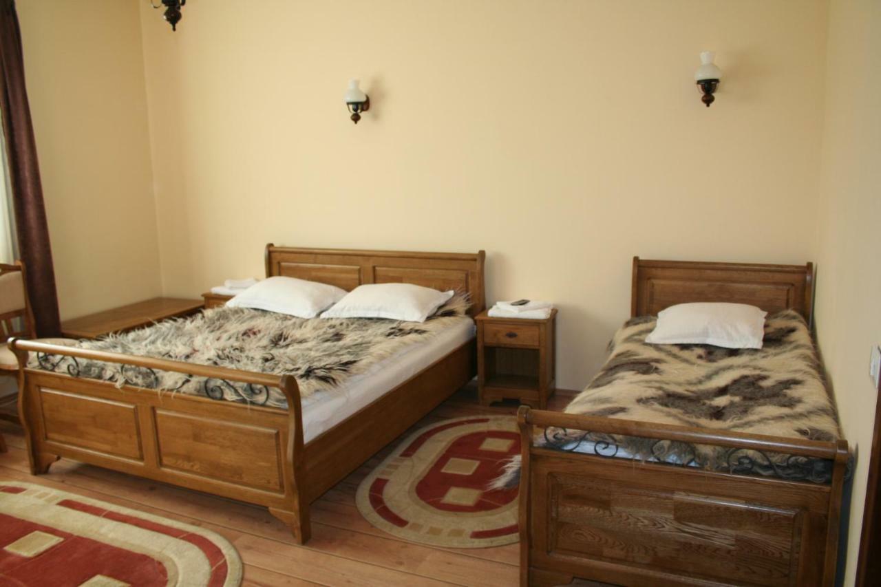 Отель Cabana Iza Birsana Экстерьер фото